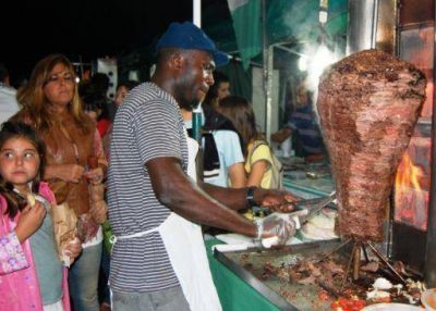 La Feria de las Colectividades regresa al play�n municipal