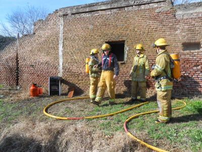 Inconvenientes en garrafas provoc� salida de bomberos