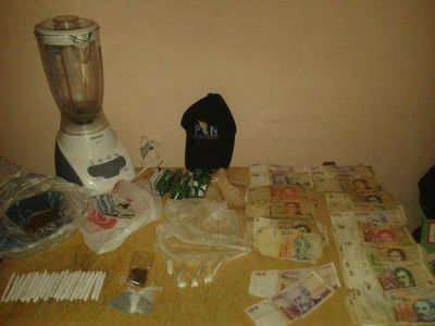 Detuvieron a tres personas en dos procedimientos por drogas
