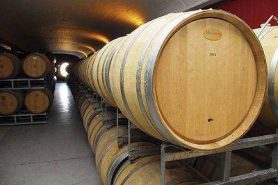Seis firmas locales forman parte del programa de �peque�os bodegueros�