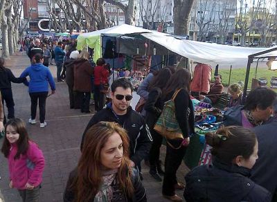 La comisi�n de artesanos tuvo su primera feria oficial