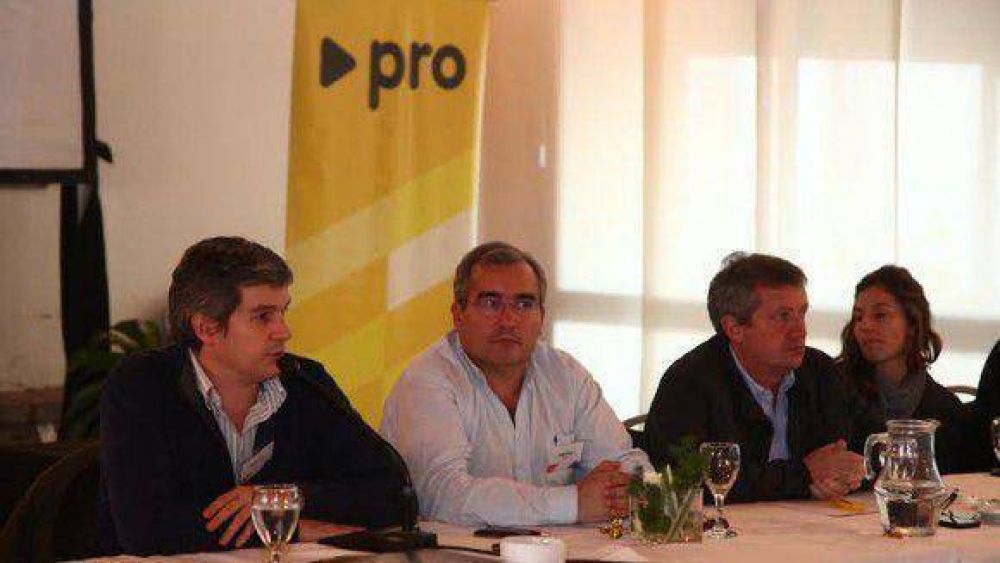 Dirigentes del Pro debatieron estrategias pol�ticas en Tucum�n
