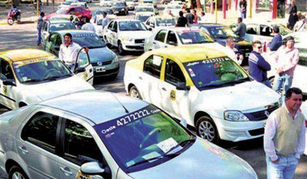Pedir�n que se regularice la situaci�n de remises truchos