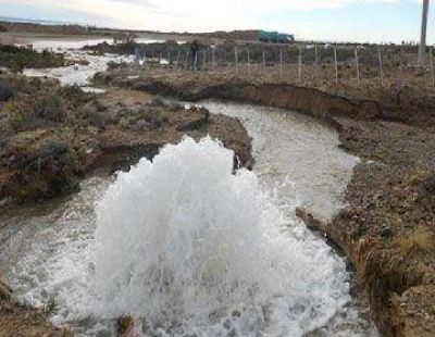 Nueva rotura del acueducto en Caleta Olivia