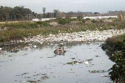 El BID aprob� un cr�dito para recuperar el r�o Reconquista