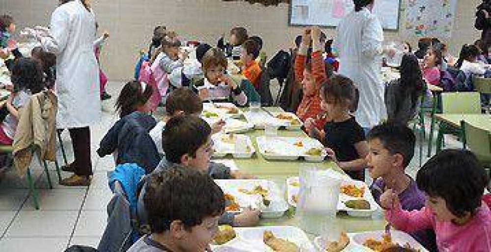Aclaran que �s�lo en 87 establecimientos se restituyeron los cupos alimenticios� 