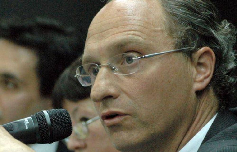 Abuelas de Plaza de Mayo ante la persecuci�n al fiscal Daniel Adler