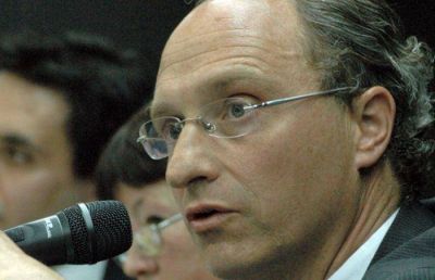 Abuelas de Plaza de Mayo ante la persecuci�n al fiscal Daniel Adler