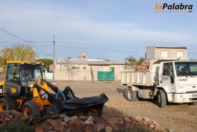 Operativo de recolecci�n de basura y arreglo de calles de ripio