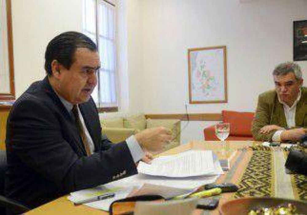 Vaca Muerta: Provincia va a la Justicia por el apriete 