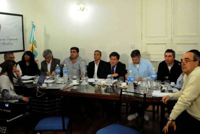 Presupuesto: virtual acuerdo para gastar $ 35 mil millones