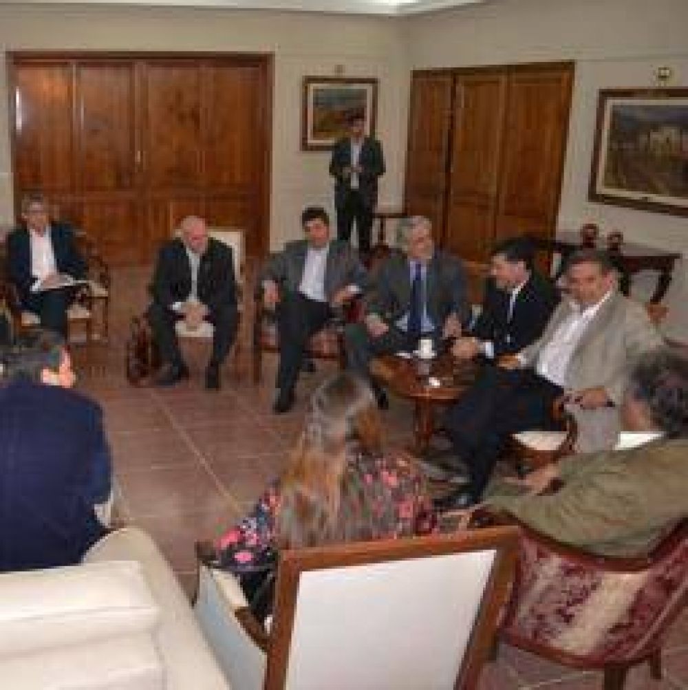El bederismo se reuni�, habl� de gesti�n y evit� tocar la re-reelecci�n