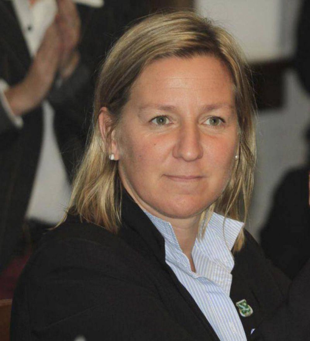 La intendenta carg� duro contra abogado Verkys y lo acus� de tener �sombr�o prontuario�
