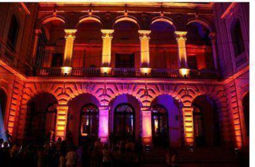 Teatro 25 de Mayo: El mi�rcoles 24 se realizar� la Velada de Gala por el 461� Aniversario de la ciudad