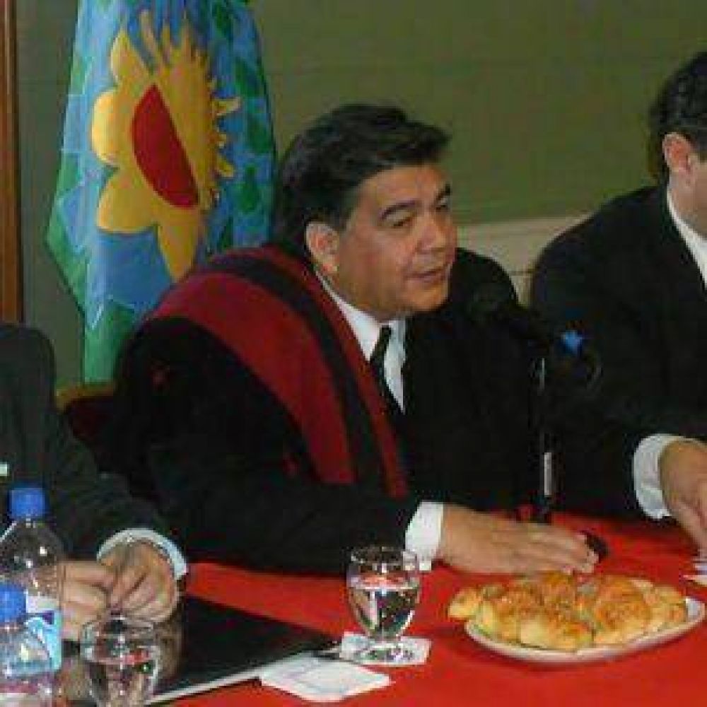 Ishii, hasta las manos con el esc�ndalo narco
