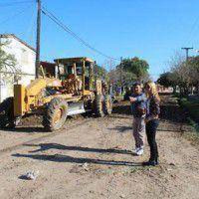 Intenso trabajo de mejoramiento en la calle Fort�n Tapenag�, del 1200 al 1600