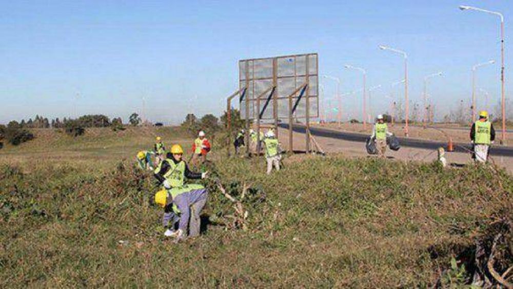 Alperovich reiter� la necesidad de mantener limpio Tucum�n