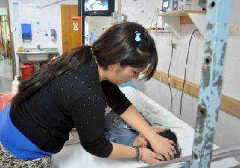 Atropell� y fractur� a un nene en Valentina, y se fug� 