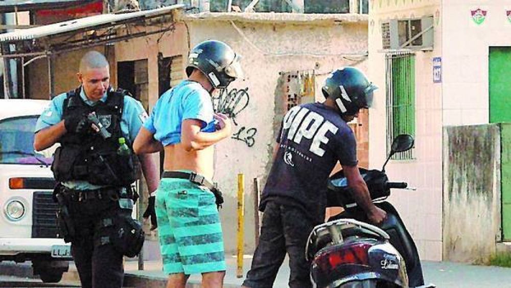 La polic�a carioca invadi� la favela Alemao, la mayor de R�o