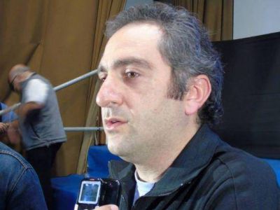 Andr�s Larroque: �Estamos con la fuerza de siempre para resolver los problemas del pueblo argentino�