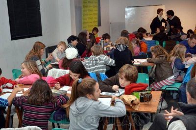 Los chicos aprendieron a dibujar y a hacer historietas en el Centro Cultural