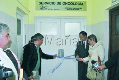 Inauguraron sala de oncolog�a en el Hospital de General Alvear