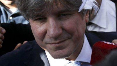 En su presentaci�n, Boudou culp� a los gestores por los papeles truchos