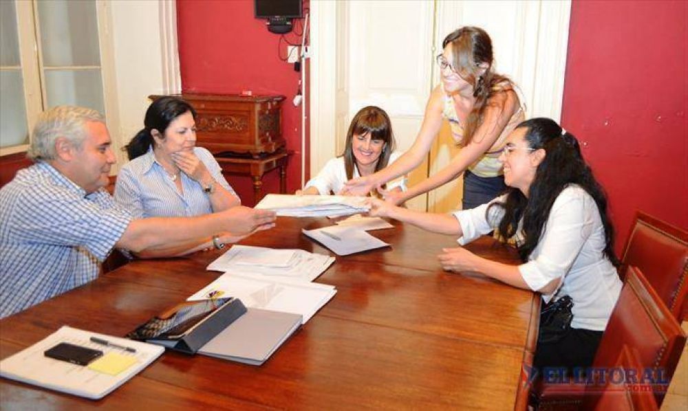 Santa Catalina: en menos de 90 d�as comenzar�n a levantarse las 678 viviendas