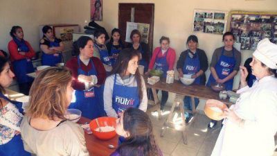 La Fundaci�n de Acci�n Marplatense contin�a capacitando en los barrios