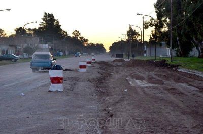 Iniciaron la pavimentaci�n de un sector del barrio Coronel Dorrego