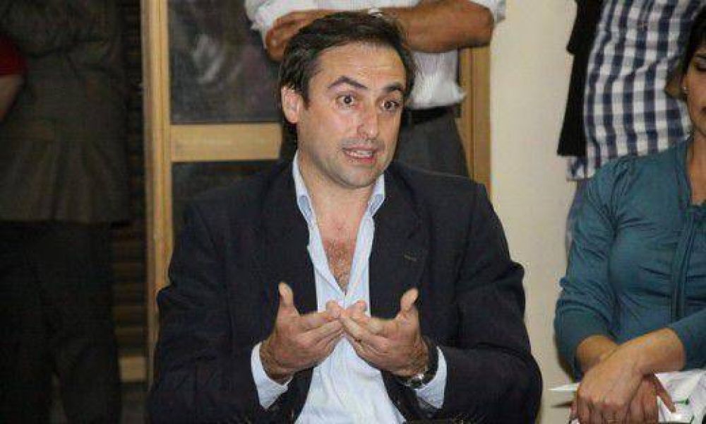 Mestre preside el Ente de Intendentes de la UCR pero su municipio no hace aportes