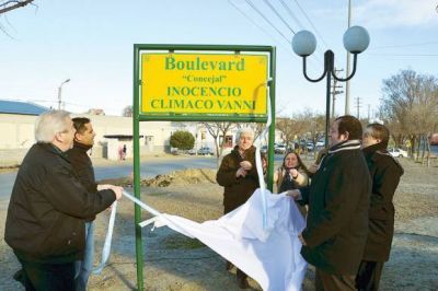 Un bulevar rinde homenaje al ex concejal Vanni