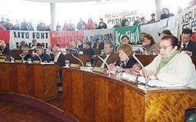 Duras cr�ticas de la oposici�n al convenio por fotomultas