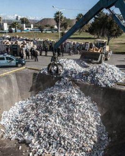 La AFIP destruy� dos millones de paquetes de cigarrillos que pertenec�an al contrabando