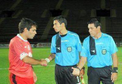 Villa Cubas ir� el torneo Federal B, pero �con qu� equipo?
