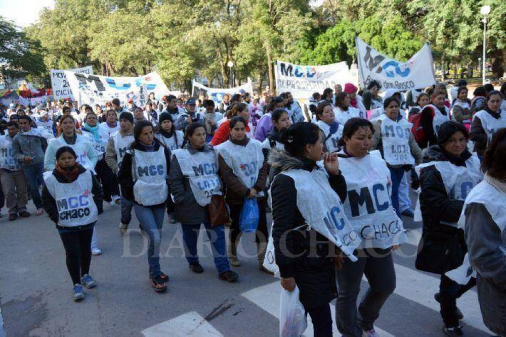Organizaciones pol�ticas y sociales marcharon en Resistencia contra 