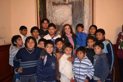 Delegaci�n de chicos de Antaj� visit� Casa de Gobierno