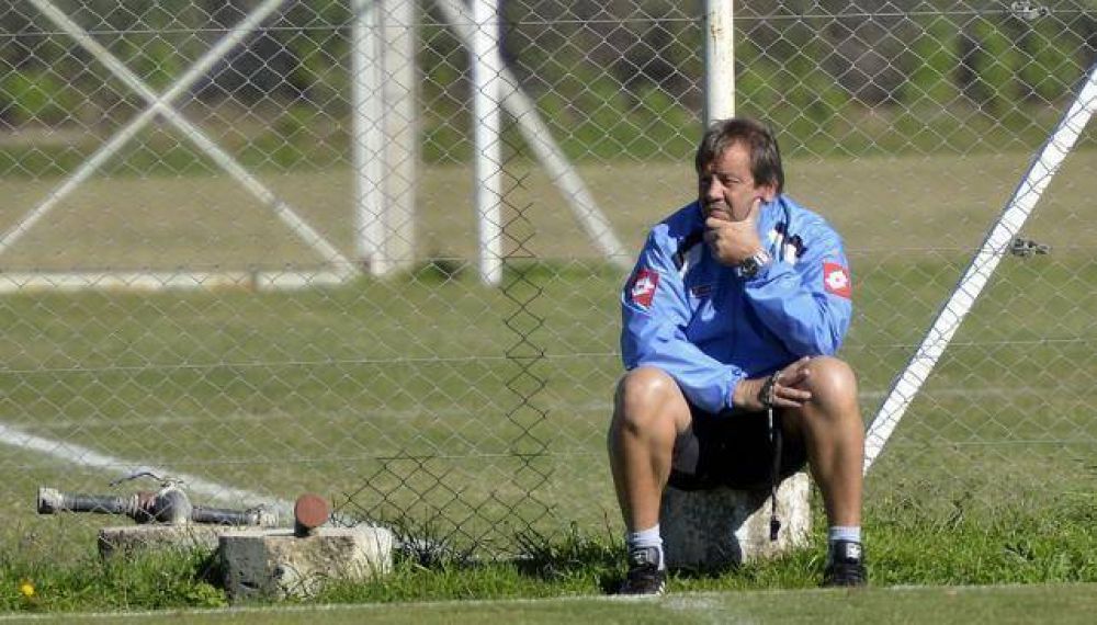 Belgrano busca refuerzos por todo el continente