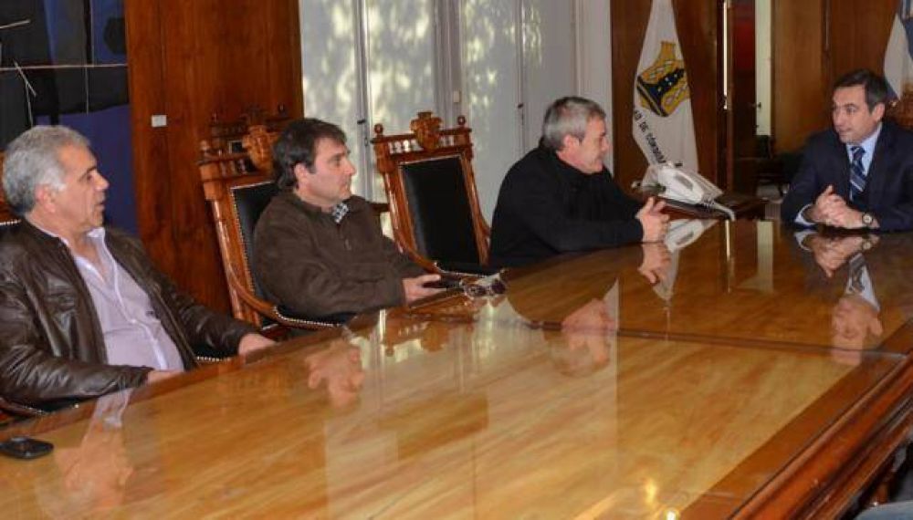 Reclaman que Mestre vaya al Concejo por la crisis del transporte