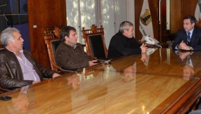 Reclaman que Mestre vaya al Concejo por la crisis del transporte