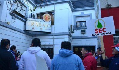 Despedidos de Valot reclamaron en la Subsecretar�a de Trabajo