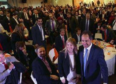 Scioli inst� a todo su gobierno a trabajar con la mirada puesta en la Presidencia