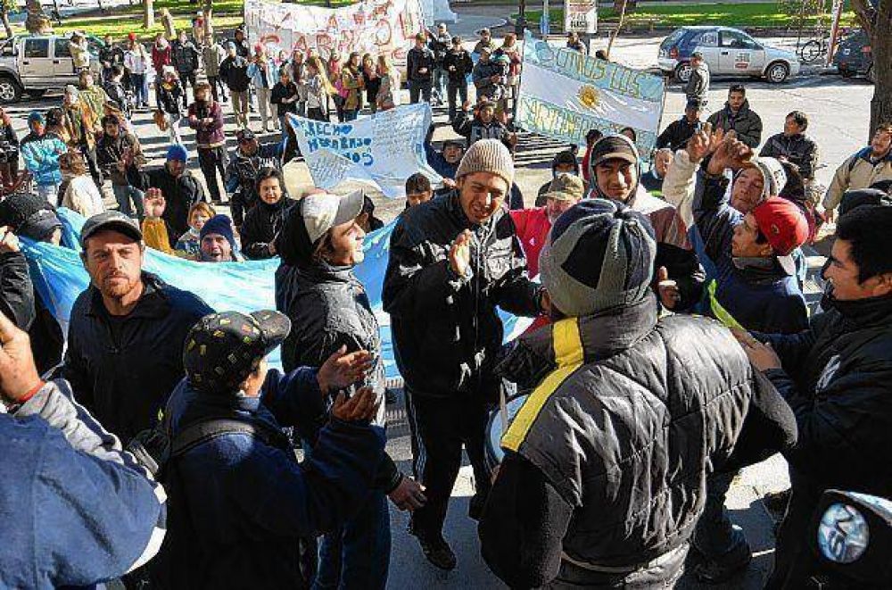 Cartoneros piden m�s tiempo al municipio y denuncian persecuci�n
