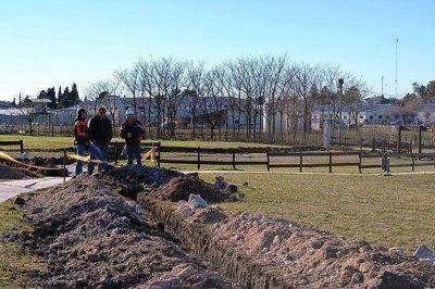 Iniciaron trabajos de iluminaci�n en Parque �La Hormiga�