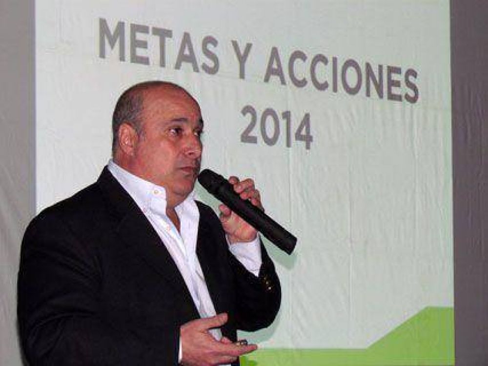 Castellano brind� un detallado informe de la labor legislativa Sanisidrense 