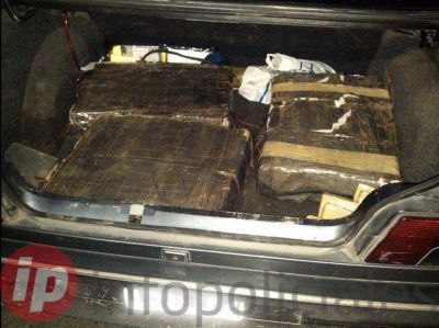 Esteban Echeverria: Secuestraron auto que trasladaba 120 kilos de marihuana