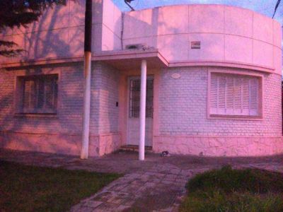 Robaron m�s de $100 mil en una casa de Bella Vista