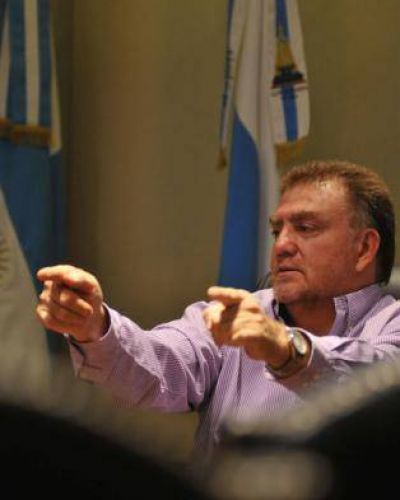 El intendente afirma que no es obsecuente ni desagradecido