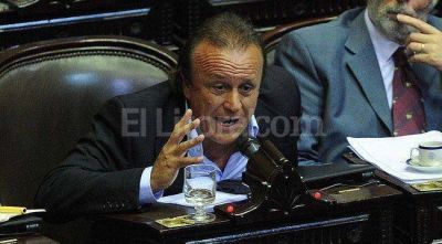 Del Sel renunciar� a su banca en Diputados para pelear por la gobernaci�n de Santa Fe