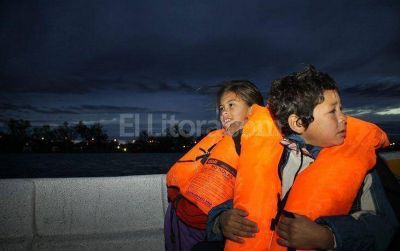 Vuelta a clases, historias de los m�s de 50 ni�os afectados por la inundaci�n